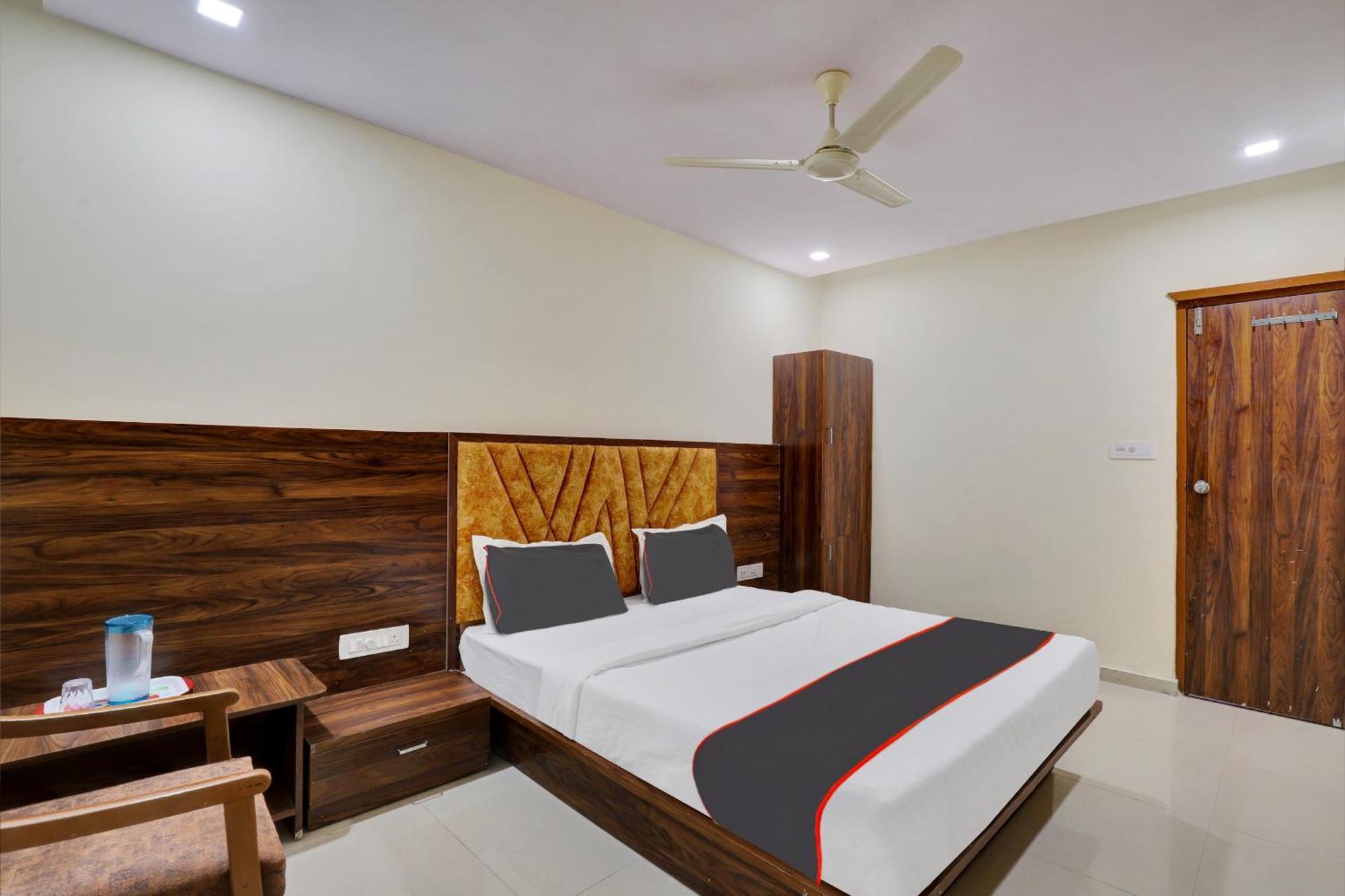 Hotel O Neelkamal أحمد أباد المظهر الخارجي الصورة