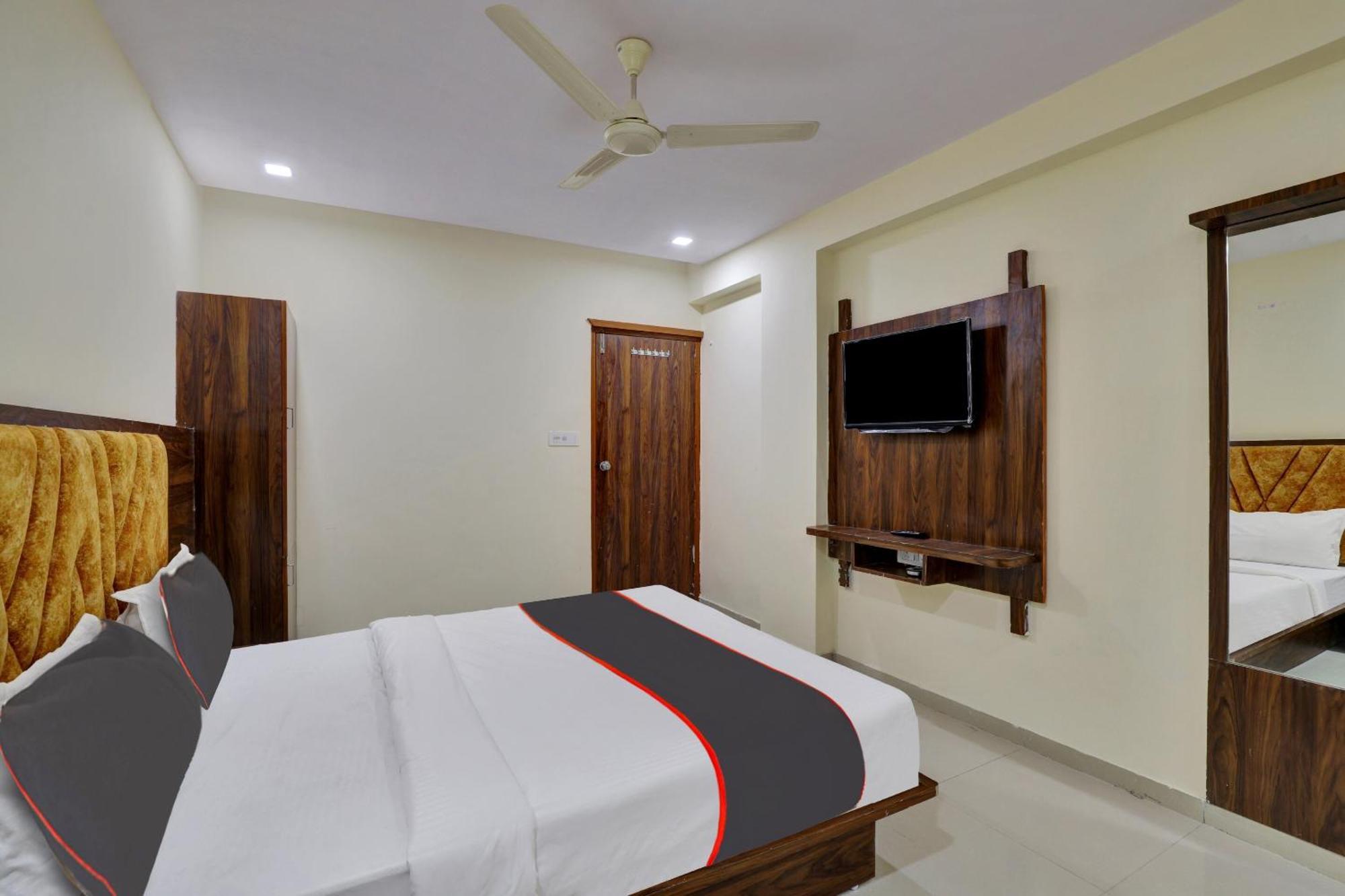 Hotel O Neelkamal أحمد أباد المظهر الخارجي الصورة